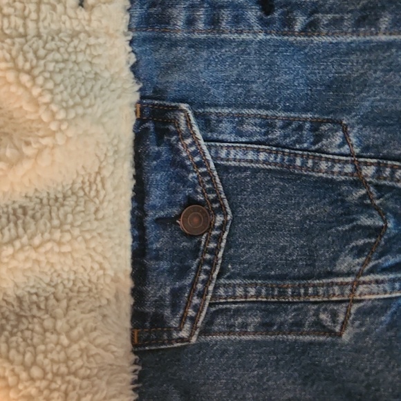 Sherpa American Eagle Ladies Jean Jacket size Medium - Picture 4 of 5